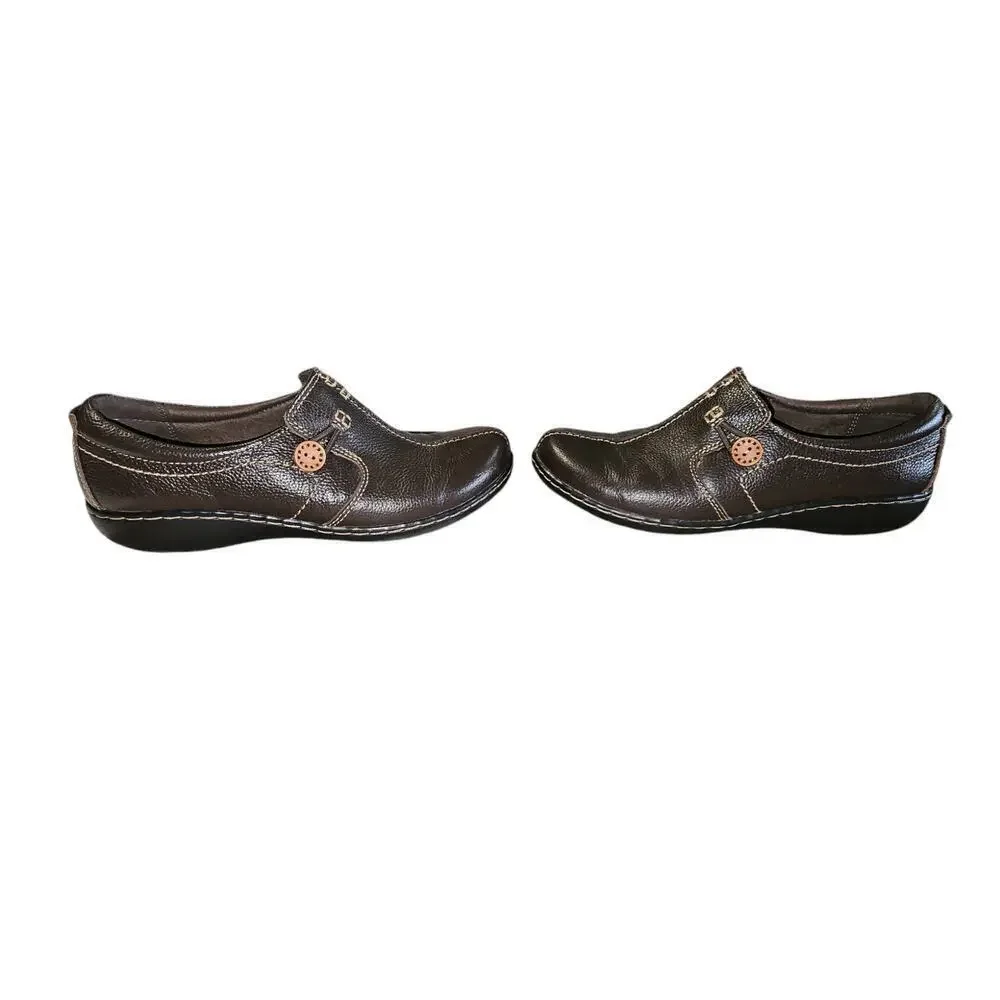 Clarks Women's‎ Brown leather Loafers Sz 7.5